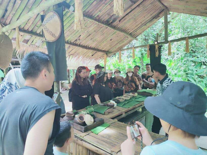 Kota Kinabalu: Mari Mari Cultural Village Tour - Traditional Dance Show Timing, Photos, and What to Watch For