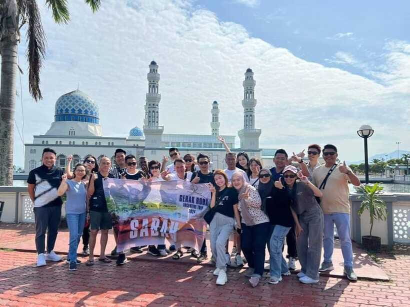 Kota Kinabalu: Private City Tour Day Trip - Tun Mustapha Tower: best bang for your photo time