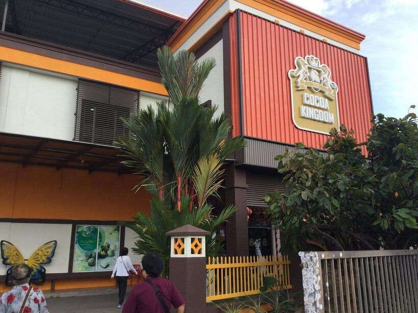 Kota Kinabalu: Private City Tour Day Trip - Cocoa Kingdom KK Chocolate House: a sweet, practical finish