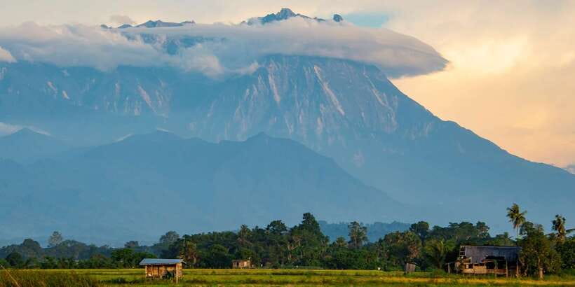 Kota Kinabalu: Private Kundasang and Poring Hot Spring Tour - Rain or shine: packing for Sabah weather and slippery footing