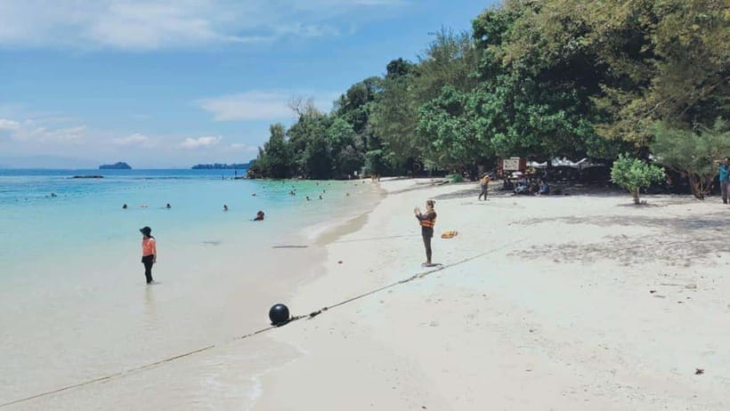 Kota Kinabalu: Twin Island Day Trip Tour ( Sapi & Manukan ) - Hotel pickup and the speedboat transfer, how the day starts