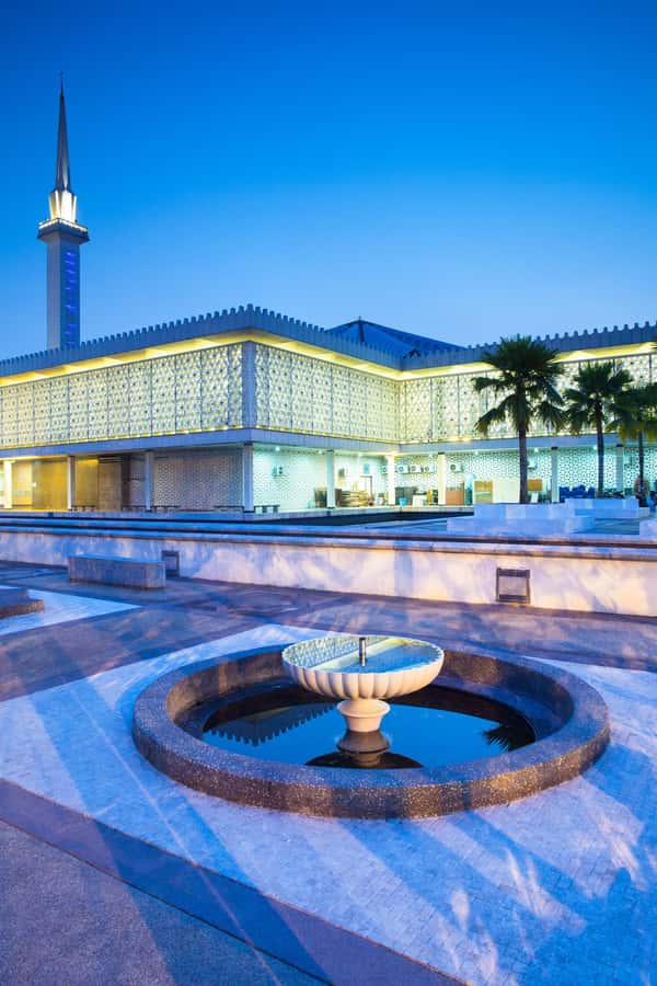 Kuala Lumpur: 4-Hour Tour & KL Towers Visit [Private] - Lake Gardens, the National Monument, and a drive through memory