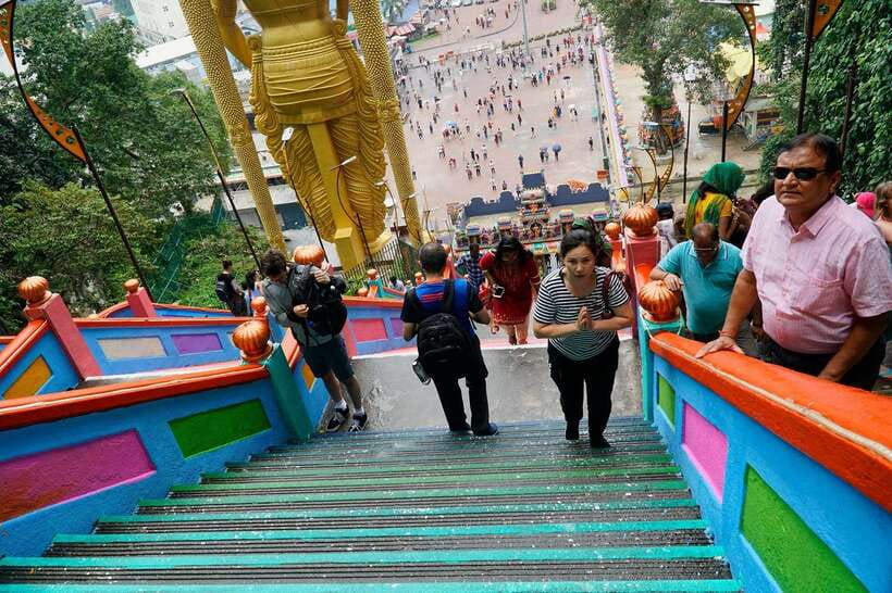 Kuala Lumpur: Batu Caves & Historic Buildings Tour - Thean Hou Temple on Robson Heights: a pagoda with a clear community story