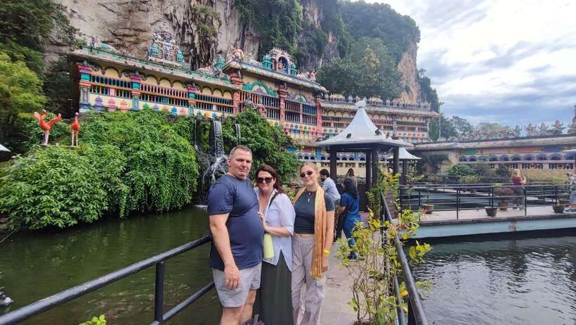 Kuala Lumpur: Batu Caves, Thean Hou Temple & National Mosque - National Mosque of Malaysia: Blue Dome, 73-Meter Minaret, Quiet Gardens