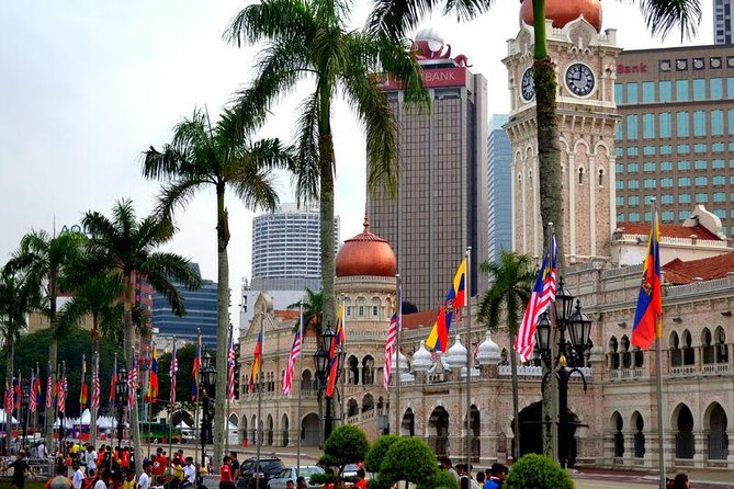 Kuala Lumpur Chinatown Evening Walking Tour with Dinner - Masjid Jamek: respectful entry, clear dress code, and big photo chances