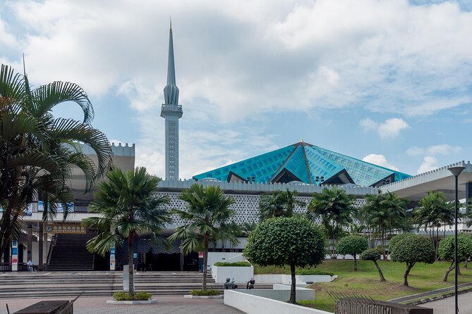 Kuala Lumpur City & Batu Caves Temple Private Tour - National Monument, Sultan Abdul Samad, and Central Market’s Art Deco charm