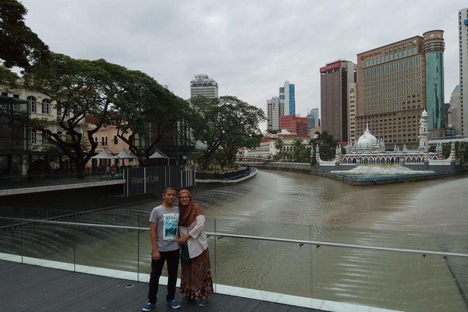 Kuala Lumpur City Tour - Half Day - Stop 2: National Monument (Tugu Negara) and the Independence Story