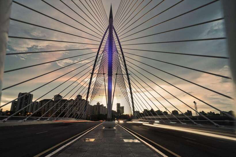 Kuala Lumpur: City Tour, KL Tower Ticket & Putrajaya w/ Boat - Putrajaya Lake by Boat: A Calmer Side of the Capital