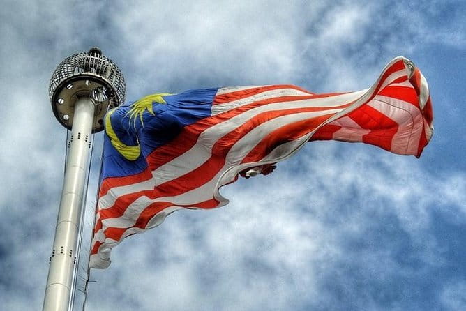 Kuala Lumpur City Tour with 21 Attraction (Private) - Batu Caves: where the climb and dress code matter