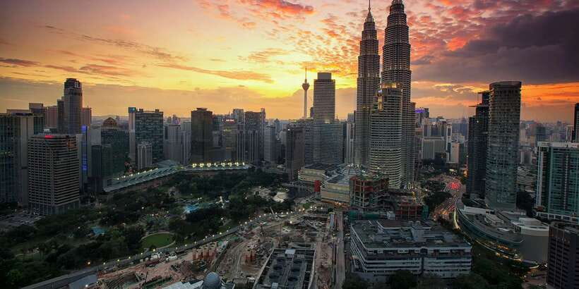 Kuala Lumpur City Tour with KL Tower Ticket - Historic Kuala Lumpur Railway Station and Merdeka Square’s independence power
