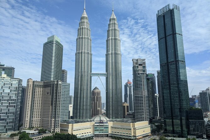 Kuala Lumpur City Tour with Petronas Twin Tower Admission Ticket - Getting picked up and moving fast, without feeling rushed