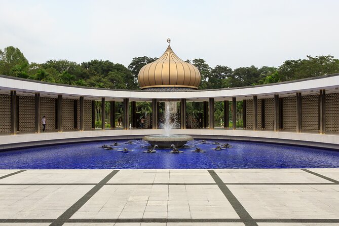 Kuala Lumpur Cruise Excursions from Port Klang - Brickfields and Chinatown: Petaling Street, Little India, and temple stops