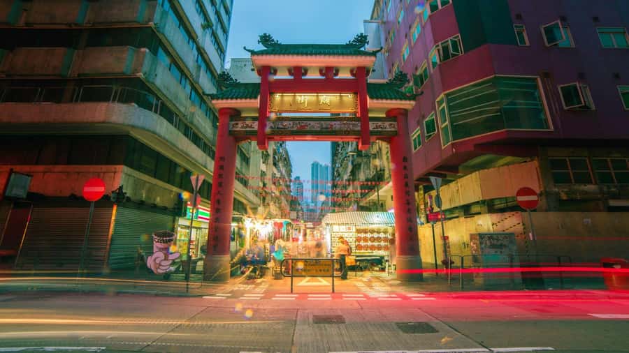 Kuala Lumpur: Evening Tour with Kuala Lumpur Tower Tickets - A 4-hour sampler of Kuala Lumpur after dark
