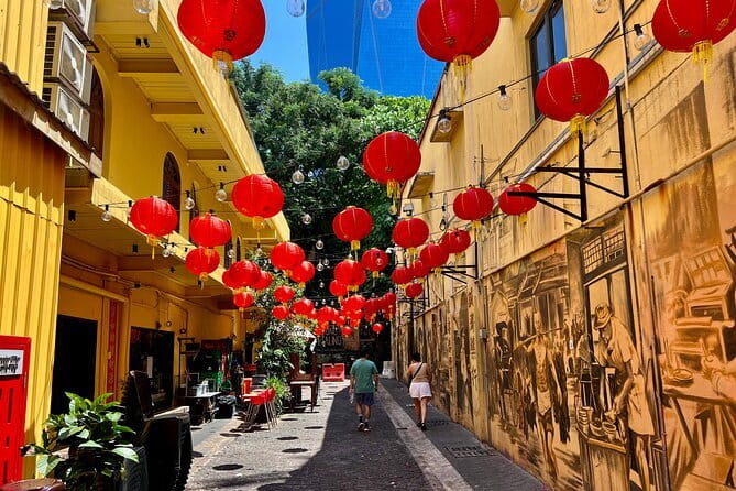 Kuala Lumpur Food Tour with 12+ Authentic Dishes & Local Secrets - Kuala Lumpur Food Tour: 3 hours that map your appetite