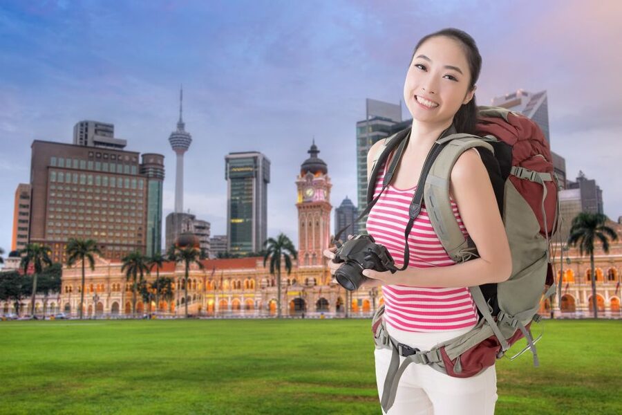 Kuala Lumpur Full-Day Sightseeing Tour with Batu Caves - National Mosque and Merdeka Square: modern Islamic art and a classic civic core