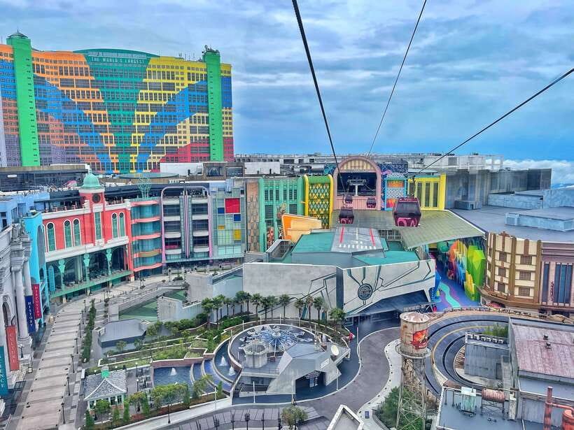 Kuala Lumpur: Genting Highlands & Batu Caves Day Trip - Riding Genting Skyway above the rainforest