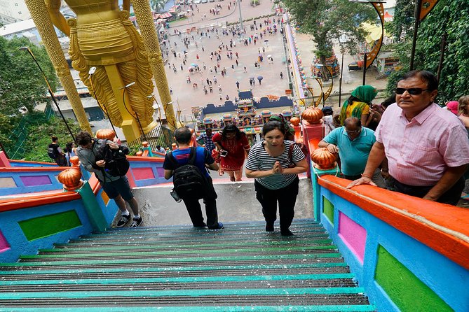 Kuala Lumpur Half Day Batu Caves And Cultural Group Tour - Thean Hou Temple: a 6-tier pagoda with a story