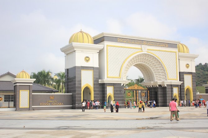 Kuala Lumpur Half Day Guided City Tour (SIC/Shared Tour) - Sultan Abdul Samad Building: colonial-era architecture in the middle of KL