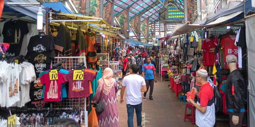 Kuala Lumpur: Half Day Local Food Walking Tour - Jalan Masjid India: snacks, spice smell, and a street pause
