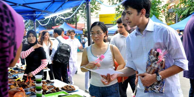 Kuala Lumpur: Half Day Local Food Walking Tour - What you eat, and how the pacing keeps it fun