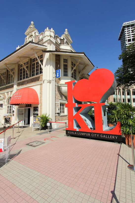 Kuala Lumpur: Half-Day Photo Tour with Petronas Twin Towers - Why this half-day KL photo tour works for real photos