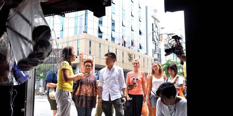 Kuala Lumpur Heritage 4-Hour Walking Tour - Kasturi Walk Flea Market Stalls and the Art of Looking Closely