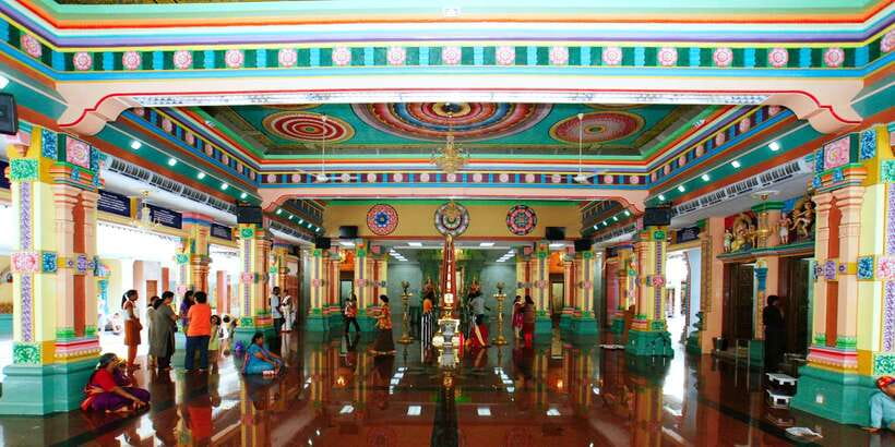 Kuala Lumpur Heritage 4-Hour Walking Tour - Two Temple Visits, One Goal: Learn Etiquette Before You Ask