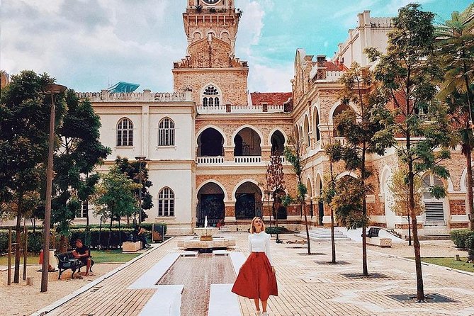 ️ Kuala Lumpur Instagram Tour: Most Famous Spots (Private & All-Inclusive) - Batu Caves: the day’s biggest payoff, plus the stairs reality check