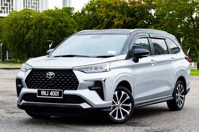 Kuala Lumpur International Airport Transfers - Driver Quality: Clean Car, Quiet Driving, and Useful Guidance