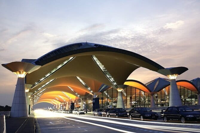 Kuala Lumpur International Airport Transfers - Comfort Level: Air-Conditioned Vehicle That Actually Helps