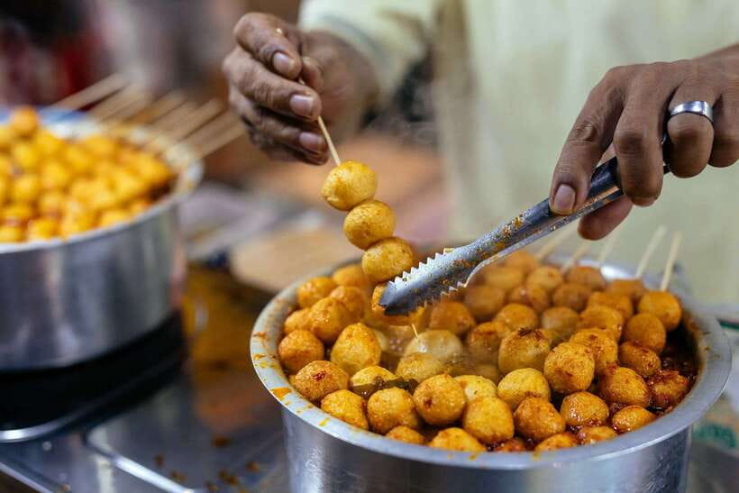 Kuala Lumpur: Local Street Food Night Tour - Practical tips so you enjoy every bite