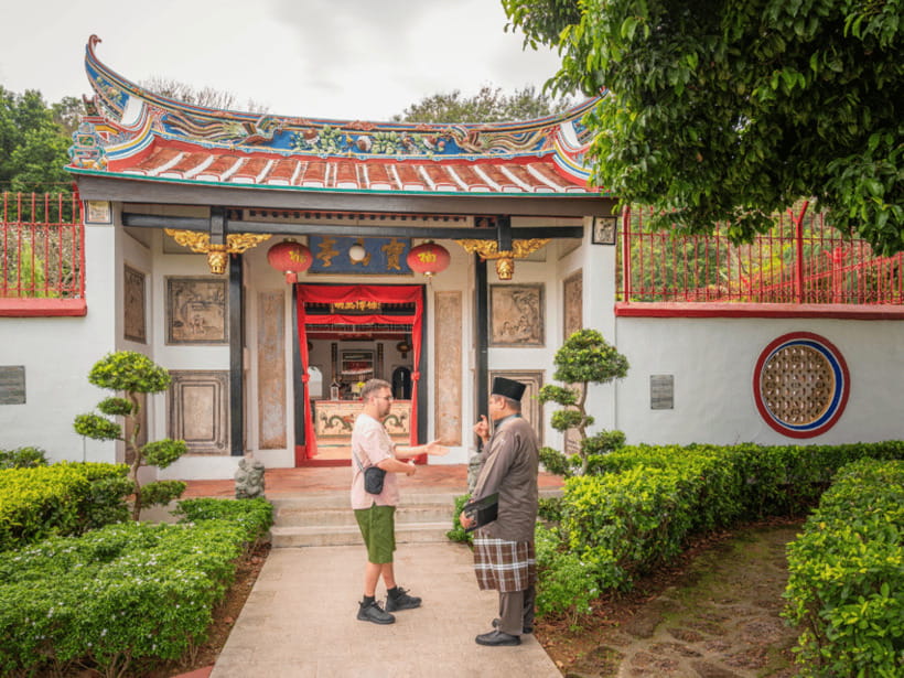 Kuala Lumpur: Malacca Day Trip with River Cruise and Lunch - Street of Harmony: the temples, mosque, and the Cheng Hoon Teng Temple area