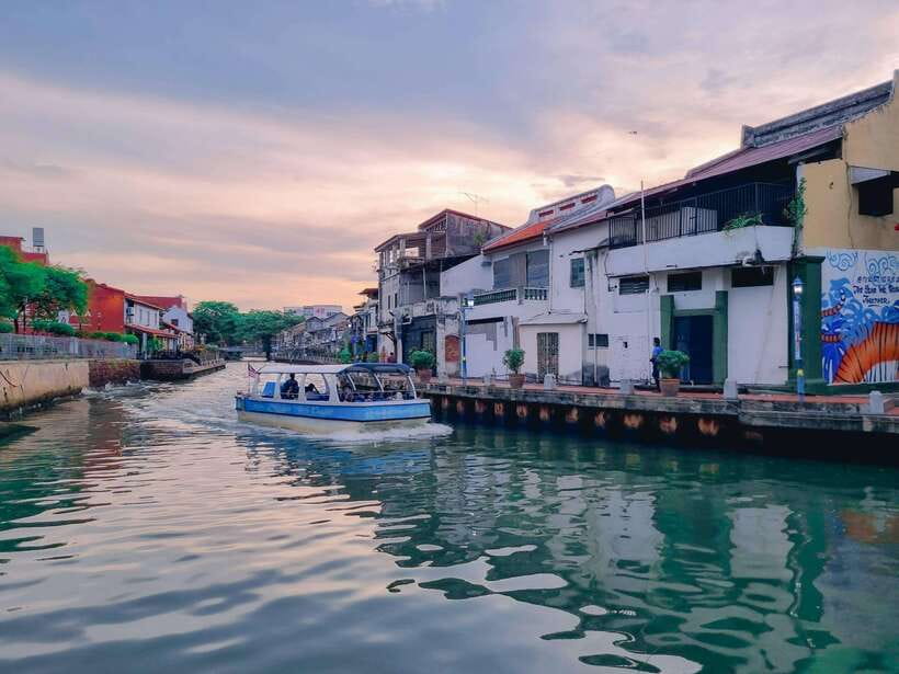 Kuala Lumpur: Malacca Day Trip with River Cruise and Lunch - Pickup, travel time, and the KL traffic reality check