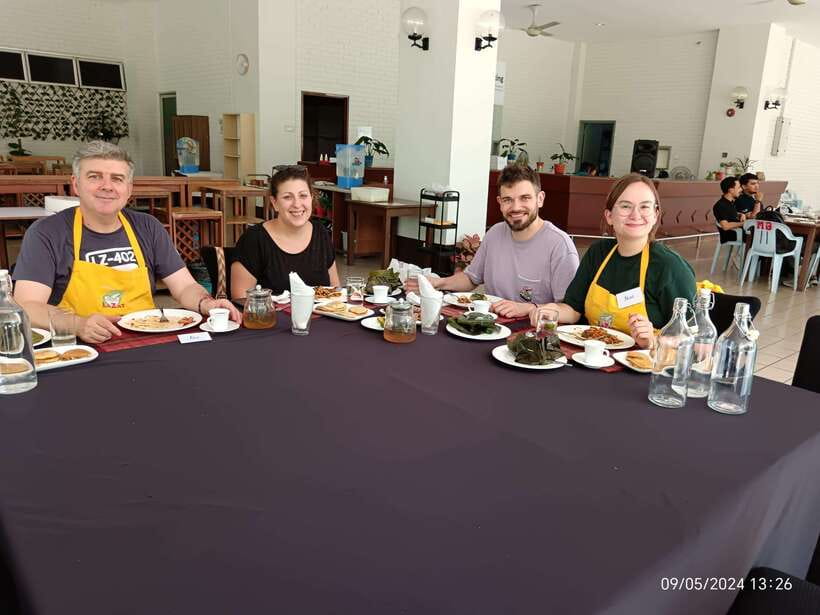 Kuala Lumpur: Malaysian Cooking Class with Market Tour - The cooking lesson format: small group, guided, and safety minded