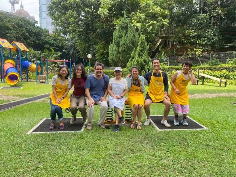 Kuala Lumpur: Malaysian Cooking Class with Market Tour - English-language tips for getting the most from your class