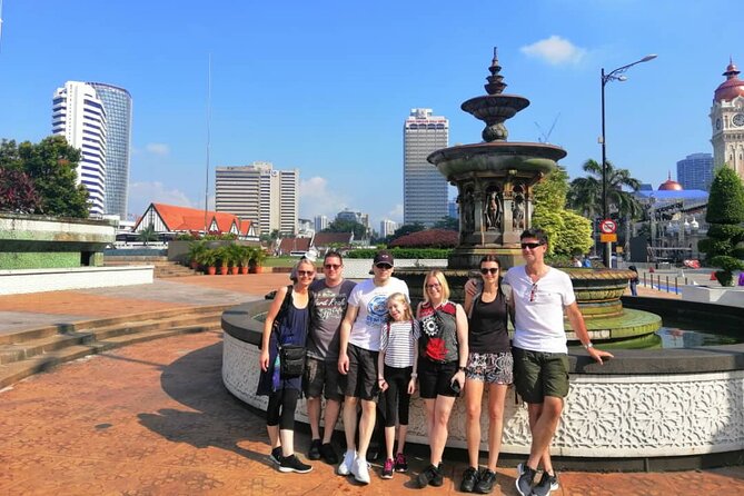 Kuala Lumpur Must-See Landmarks with Professional Tour Guide - Petronas Twin Towers: Great Photos, Limited Time Expectations