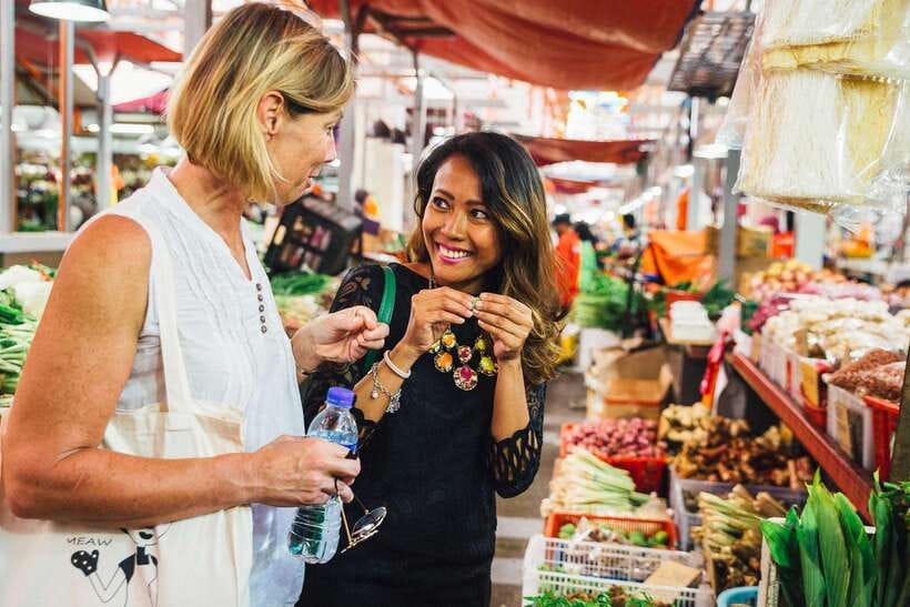 Kuala Lumpur: Private Food Tour – 10 Tastings with Locals - Petaling Street stops: where street food culture lives