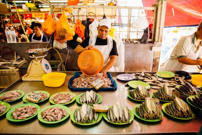 Kuala Lumpur: Private Food Tour – 10 Tastings with Locals - Vegetarian option that actually changes the menu