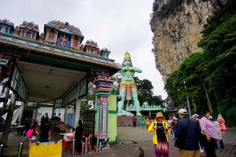 Kuala Lumpur: Private Full-Day 10 Wonders Tour - Perdana Botanical Garden, National Mosque, and that 73-meter minaret moment