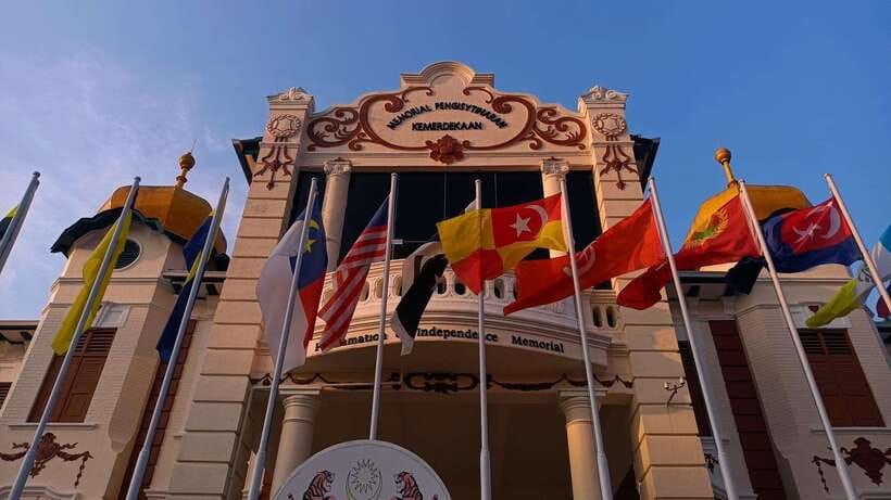 Kuala Lumpur: Private Malacca Night Tour w/Cruise & Trishaw - Jonker Street and Jonker Walk: where the night becomes yours
