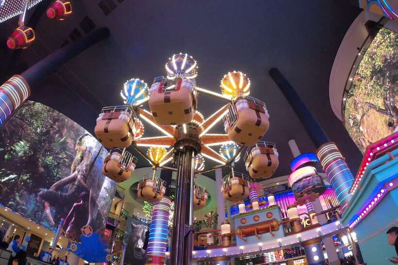 Kuala Lumpur: Private Tour to Genting Highland & Batu Caves - Genting Strawberry Leisure Farms: a lighter hour break