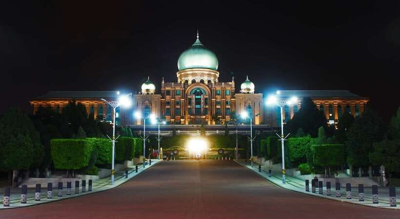 Kuala Lumpur: Putrajaya City Tour with Lake Cruise - Key things to know before you go