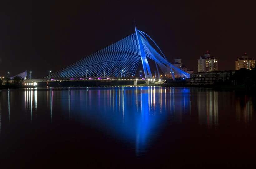 Kuala Lumpur: Putrajaya City Tour with Lake Cruise - Who should book this Putrajaya tour, and who should skip it