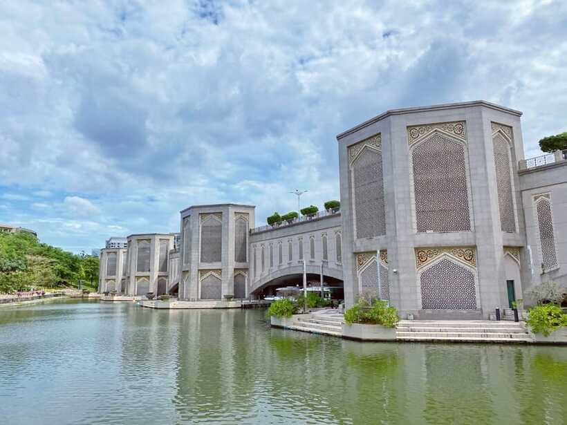 Kuala Lumpur: Putrajaya Tour Half Day Tour [Shared/Private] - Who this tour suits, and who should skip it