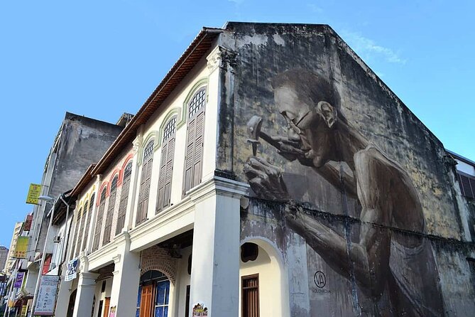 Kuala Lumpur's Nightlife Secrets and Street Food - Starting at Pasar Seni: where the evening story begins
