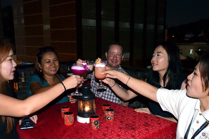 Kuala Lumpur's Nightlife Secrets and Street Food - The night market and the five foot way: eating like locals do
