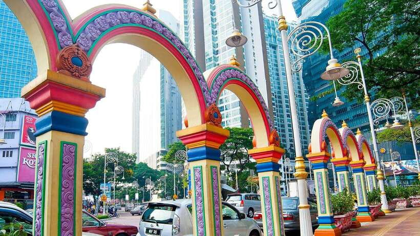 Kuala Lumpur: Sightseeing, Markets, and Food Night Tour - River of Life by Masjid Jamek: The Best “Quiet Wow” Moment