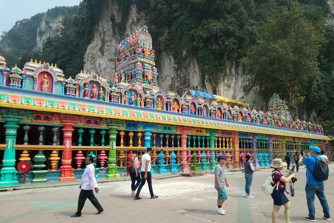 Kuala Lumpur Suburbs Batu Caves Half-Day Tour (SIC/Shared Tour) - Batu Caves: 272 Steps, a 43-Meter Icon, and Temple Rules That Affect Your Comfort