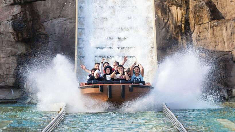 Kuala Lumpur: Sunway Lagoon Theme Park Ticket with Transfer - Getting picked up in Kuala Lumpur: shared transfer that actually helps