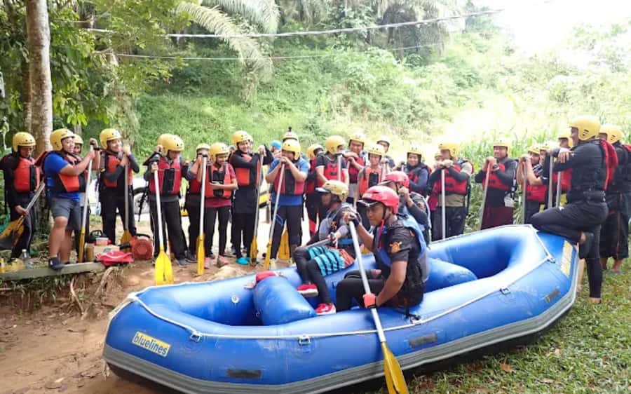 Kuala Lumpur: Taman Negara National Park Teras Waterfall - Who this tour suits best, and who should skip it